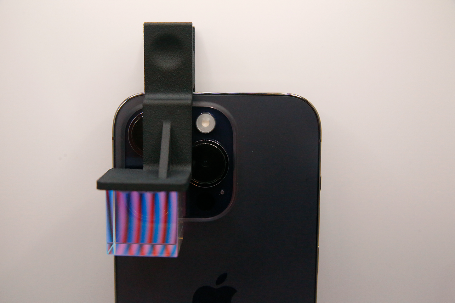 Kaleidocube: Analog Filter for your Phone